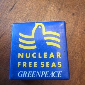 GREENPEACE NUCLEAR FREE SEAS 1.5" square Pinback Button yy